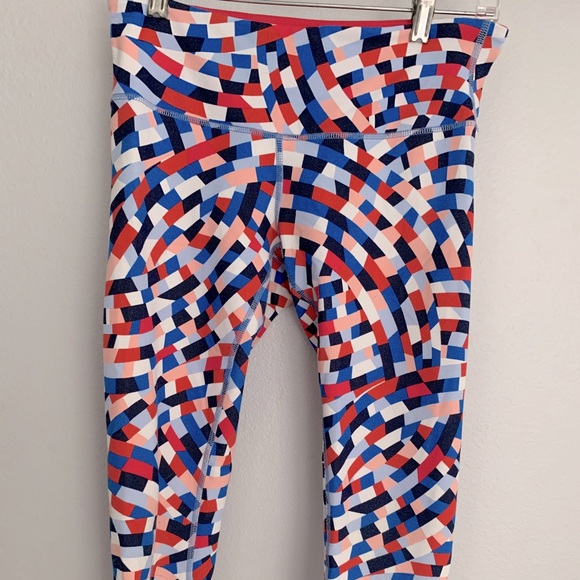lululemon athletica Pants - Lululemon crop leggings size 8